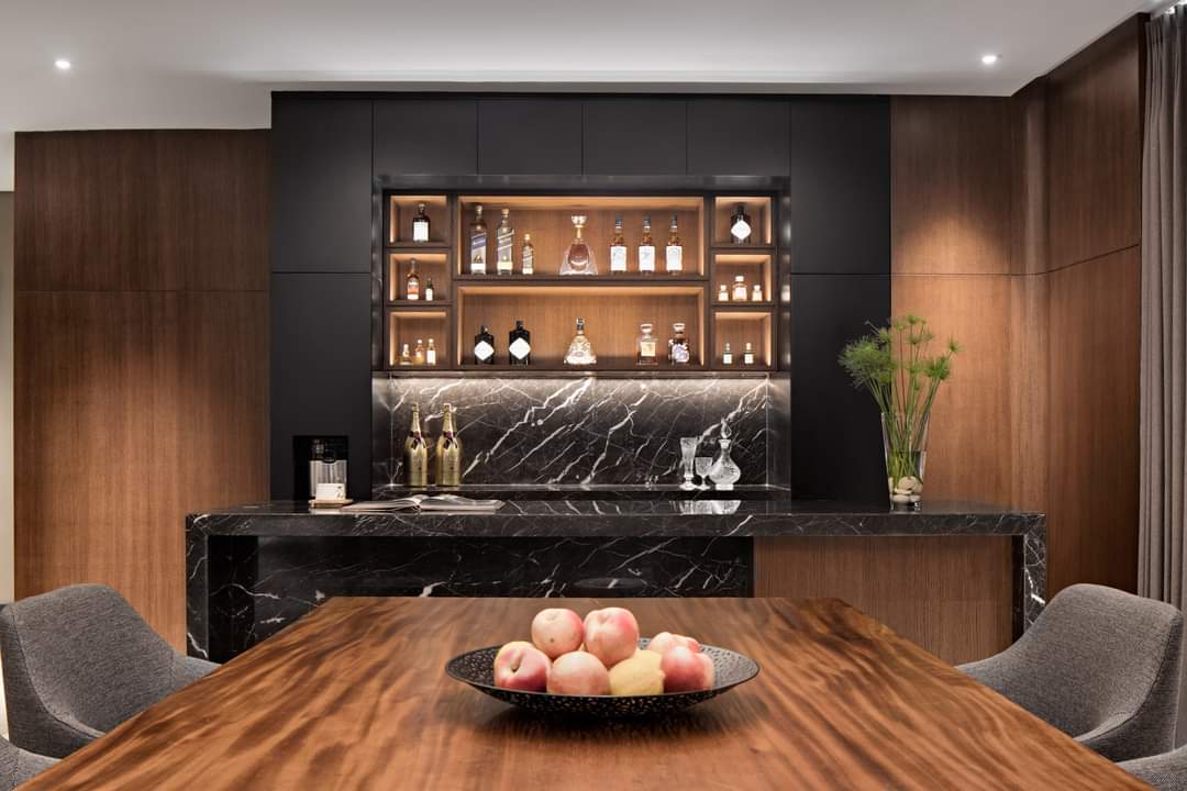 Design Interior Minibar Hitam Mewah Luxury warm elegant Jakarta Pusat