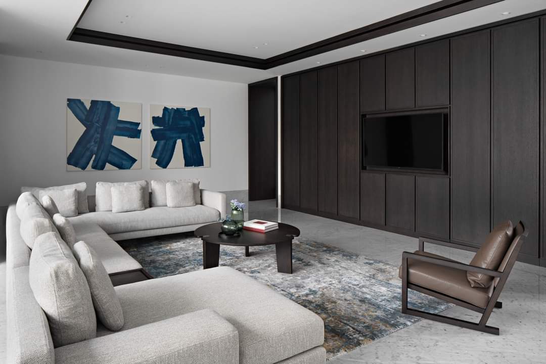 Design interior Casual Livingroom modern di Bogor wallpanel HPL kayu texture Wood sofa scandinavian flooring granit