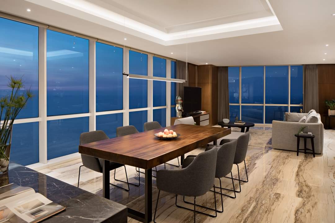 Design Interior Meeting Room Modern di Permata Hijau Suite – Jakarta selatan, Flooring LVT granit, Sofa Custom, Meja HPL kayu, Top table Granit Hitam